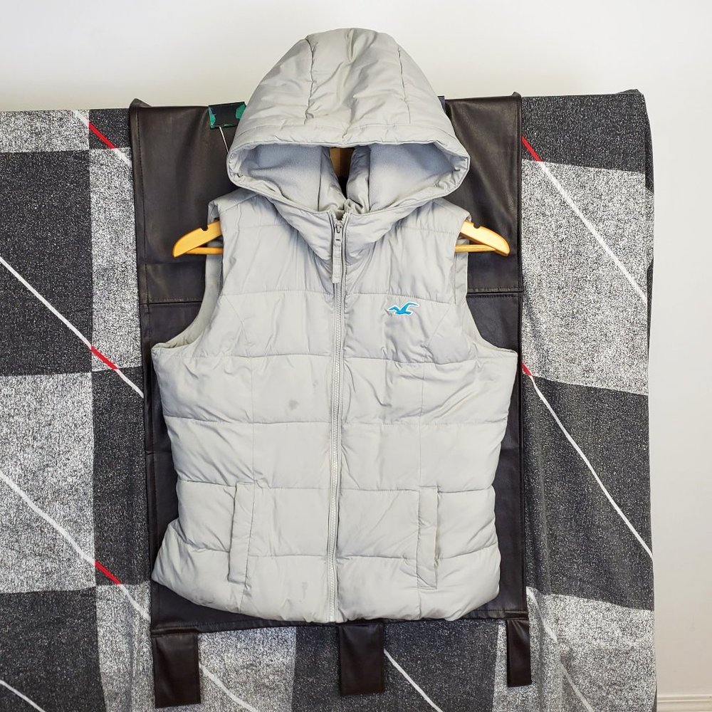Hollister Vest size youth L or adult S